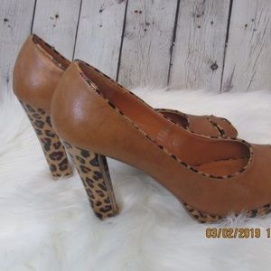 Cultured Soles Leopard Print Heels size 9.5